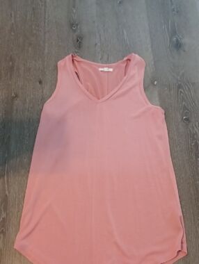 Maurices Sleeveless V-Neck Tank Top - Dusty Pink